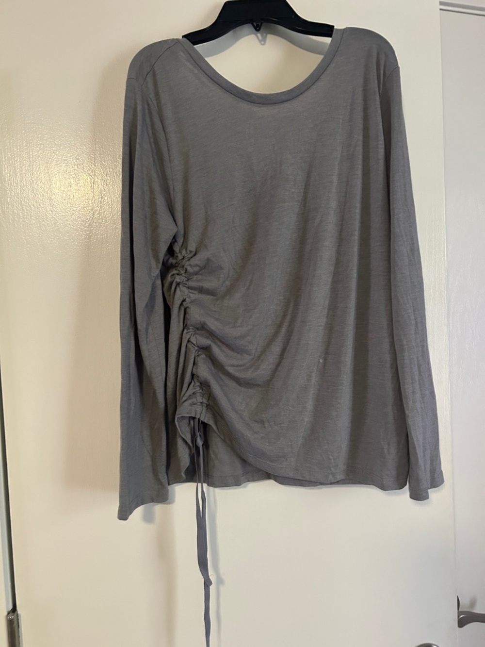 Old Navy Gray Side-Ruched Long Sleeve Tee